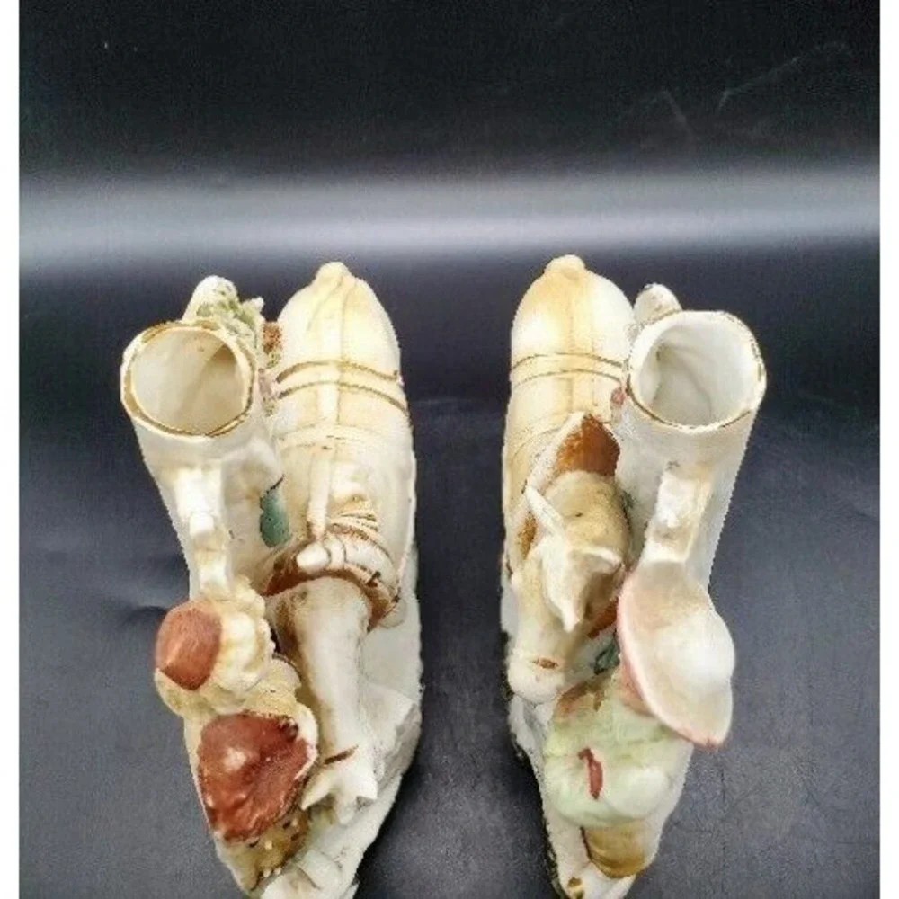 The Unbranded Brand antique pair