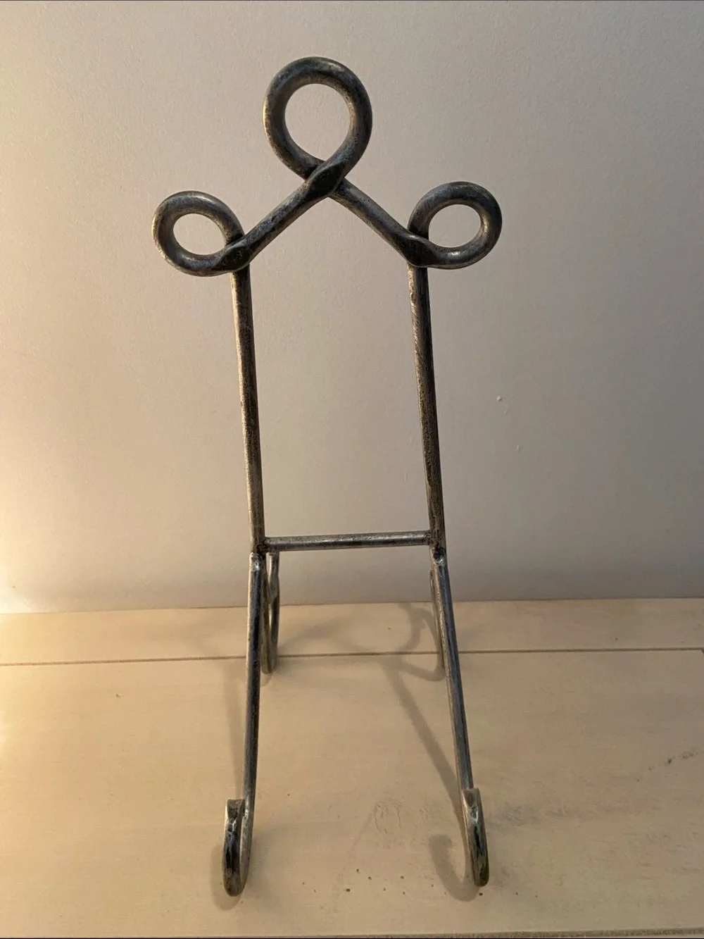 None this easel