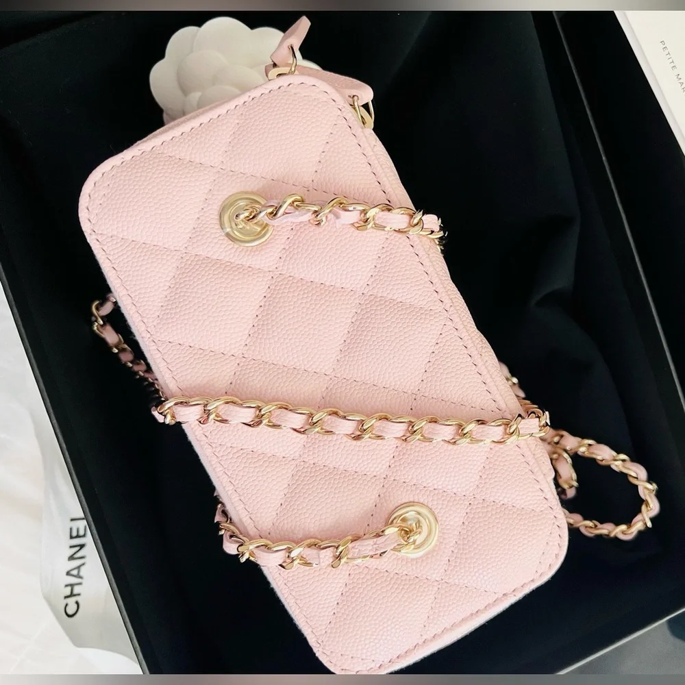 CHANEL classic quilted