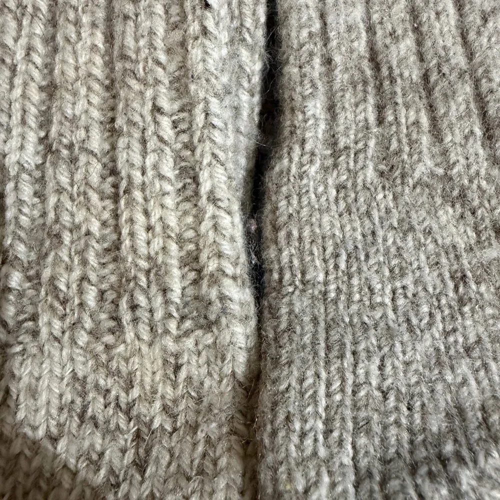 N/A merino wool