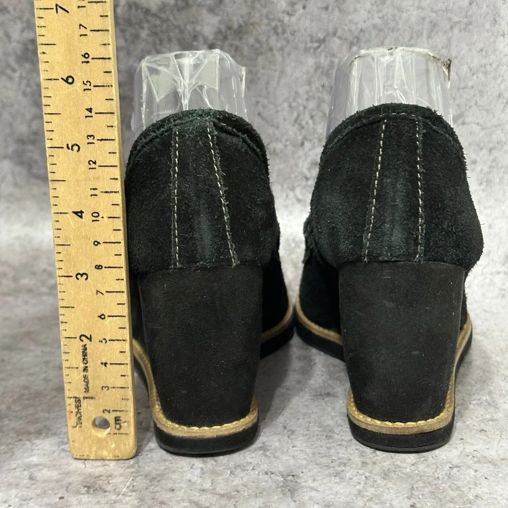 Dr. Scholls please see