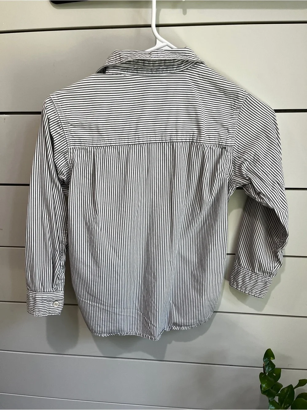 OshKosh Bgosh button stain holidays