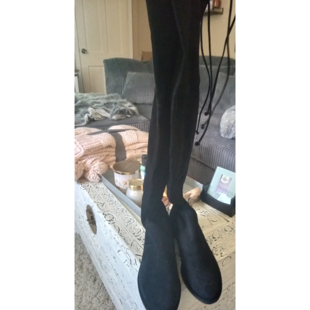 Stuart Weitzman new stuart