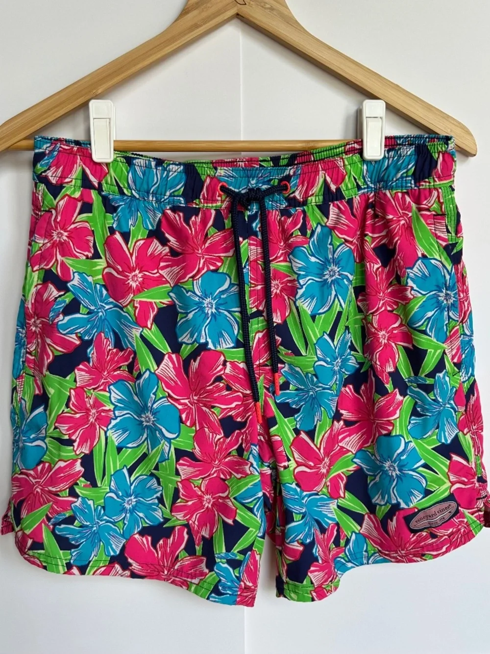 Vineyard Vines Floral Men Swim‎ Trunks