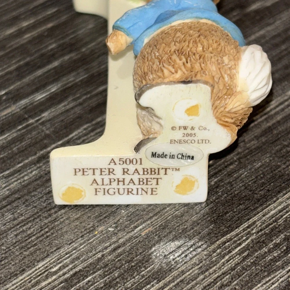 Enesco peter rabbit