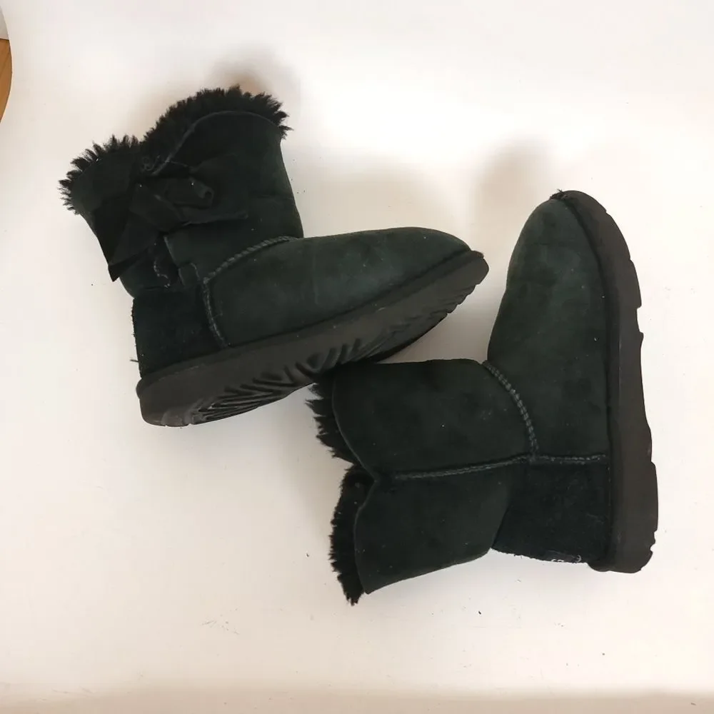 UGG counter adorable
