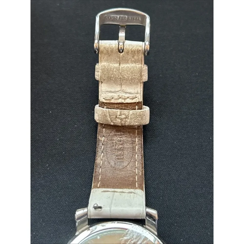 Fossil silver tone