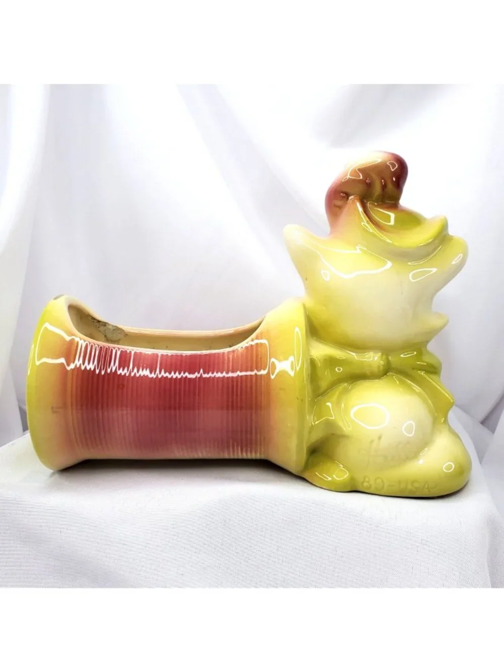 hull vtg pottery