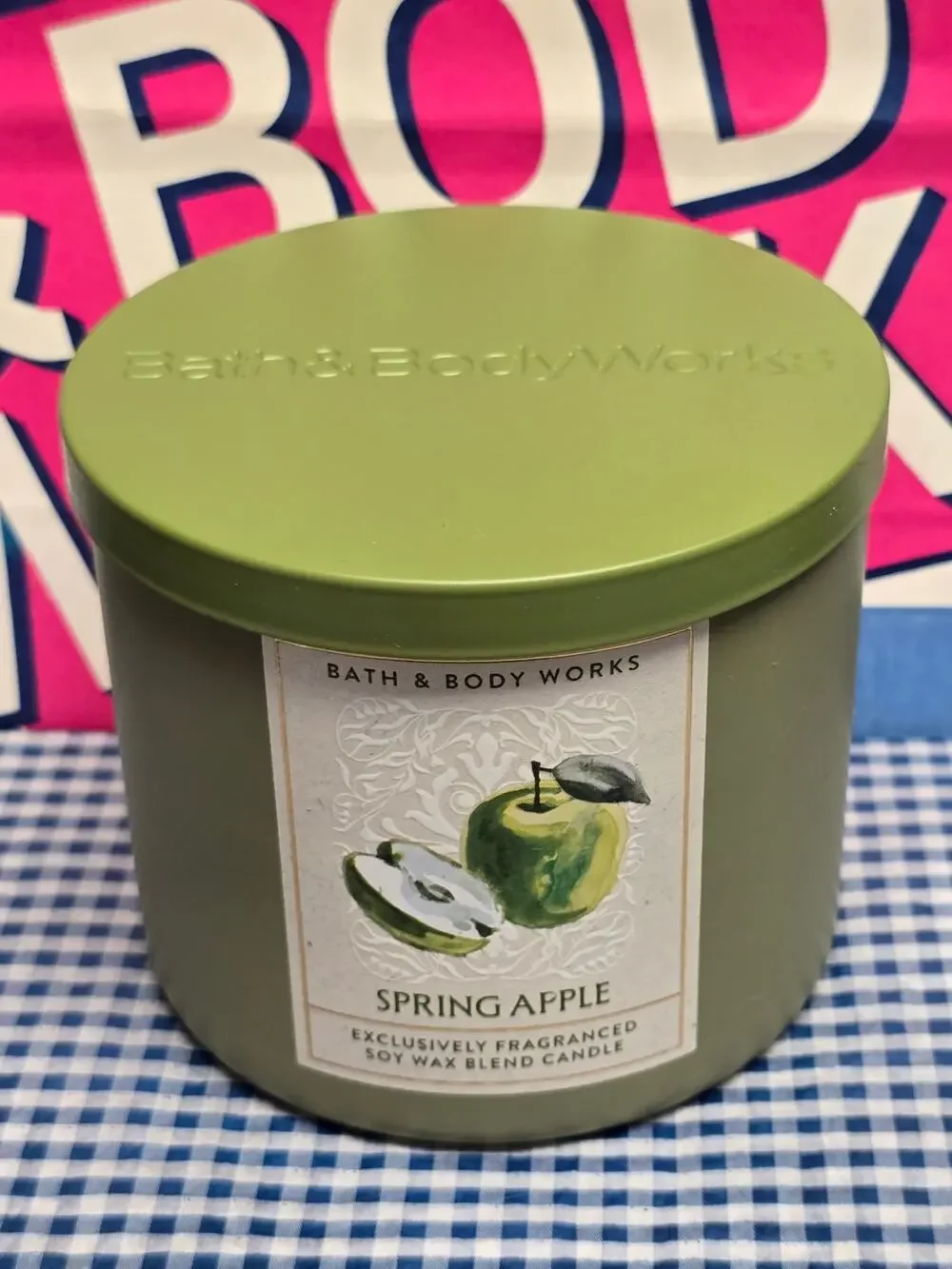 BBW Spring Apple Large 3 Wick Candle Soy Wax Blend Exclusively Fragranced