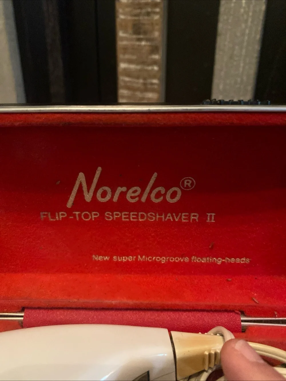 Norelco white grooming smooth
