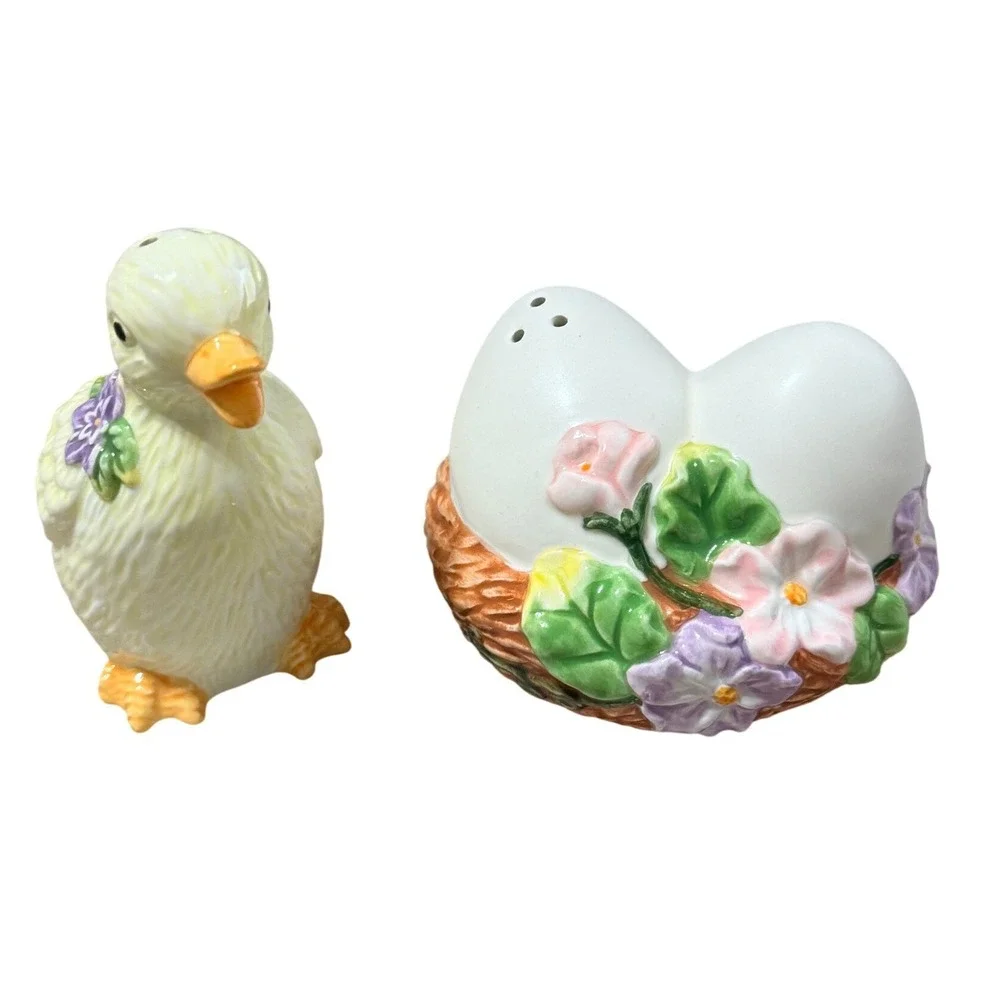 Avon Springtime Salt and Pepper Shakers Duckling Nest Eggs Floral Ceramic 2001