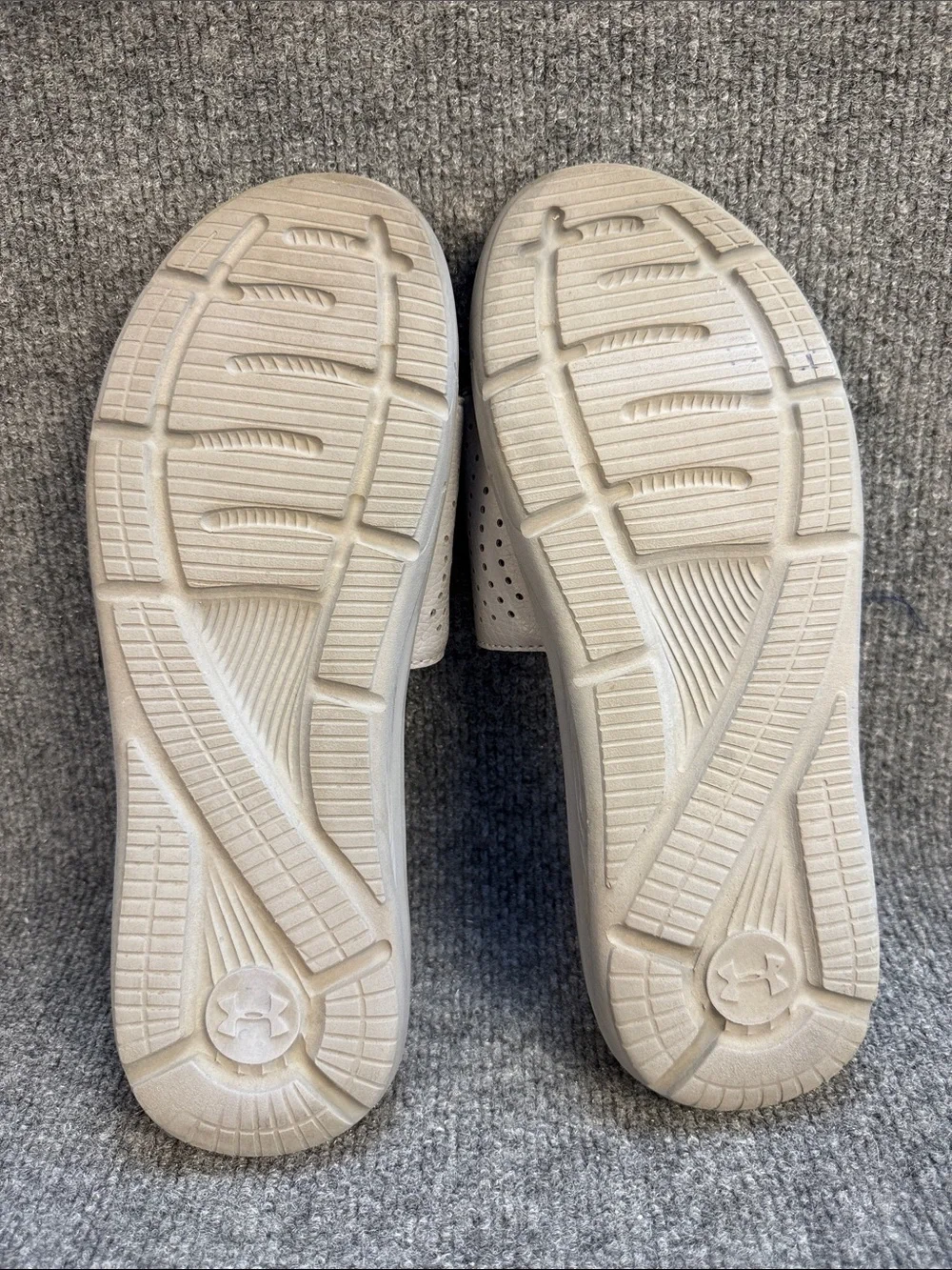 Under Armour comfortable cushioned