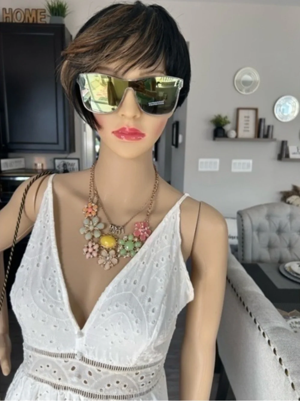 N/A stylish mirrored