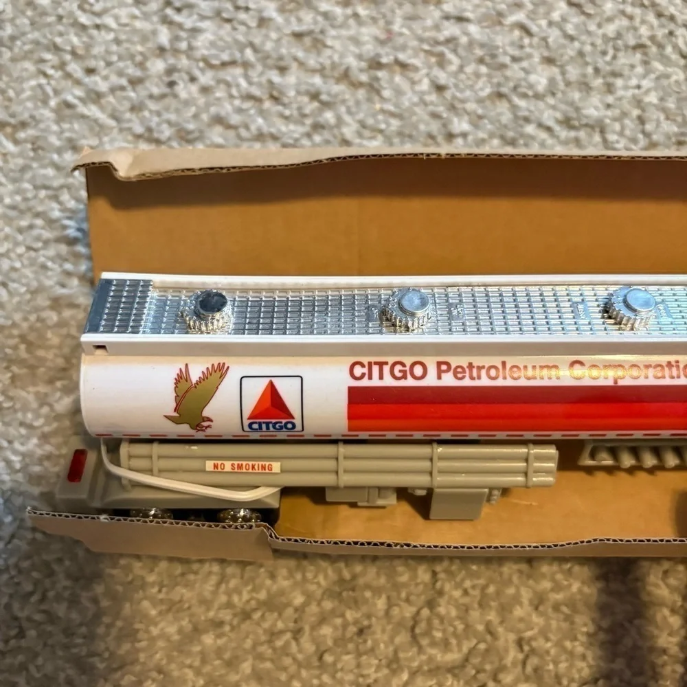 Vintage citgo toy