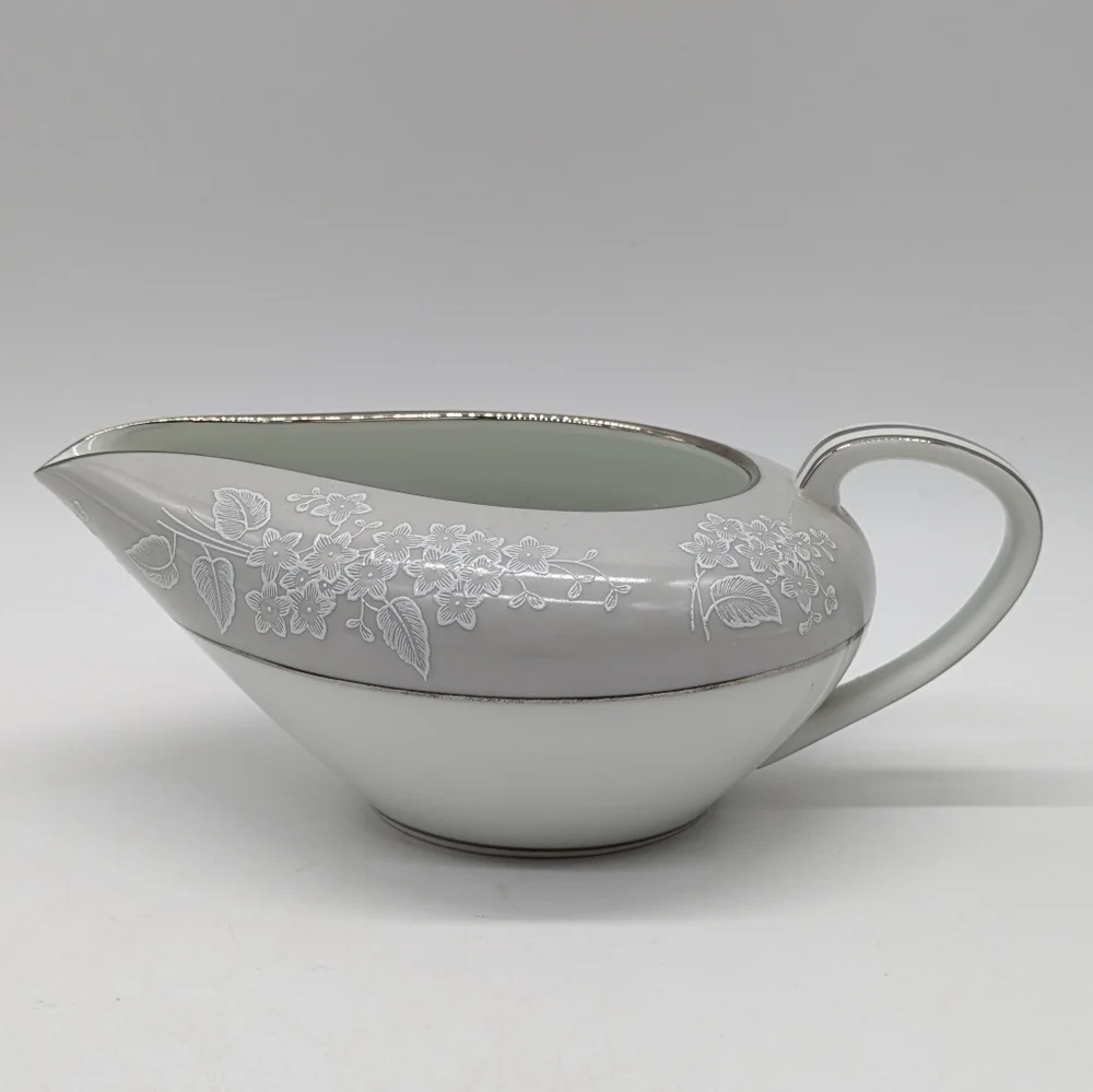 Noritake sabrina white