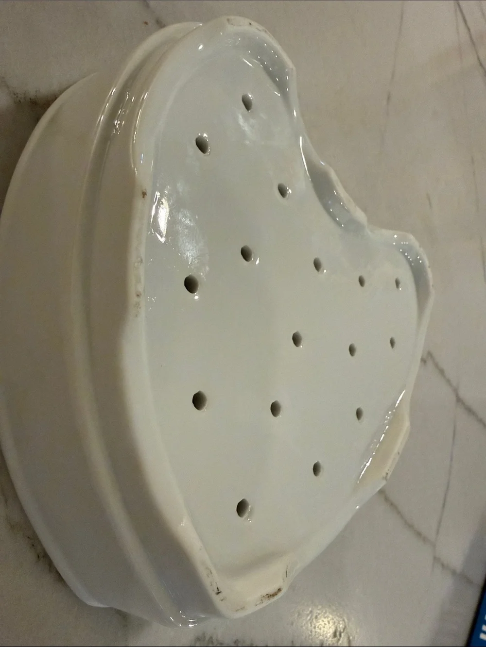 N/A clean white