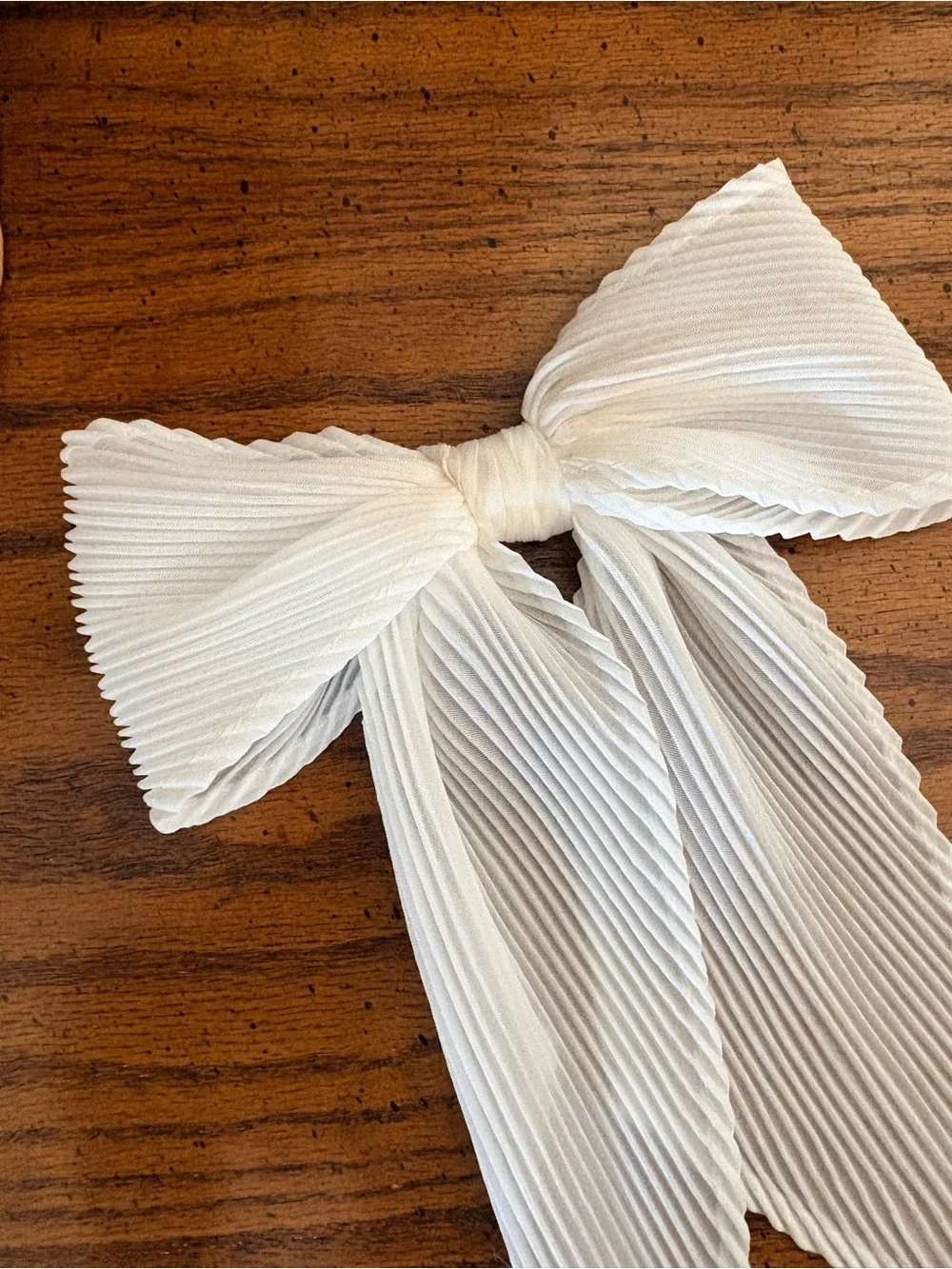 Target pleated bow
