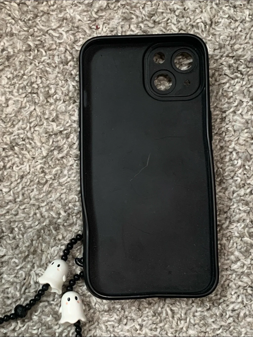 N/A black iphone