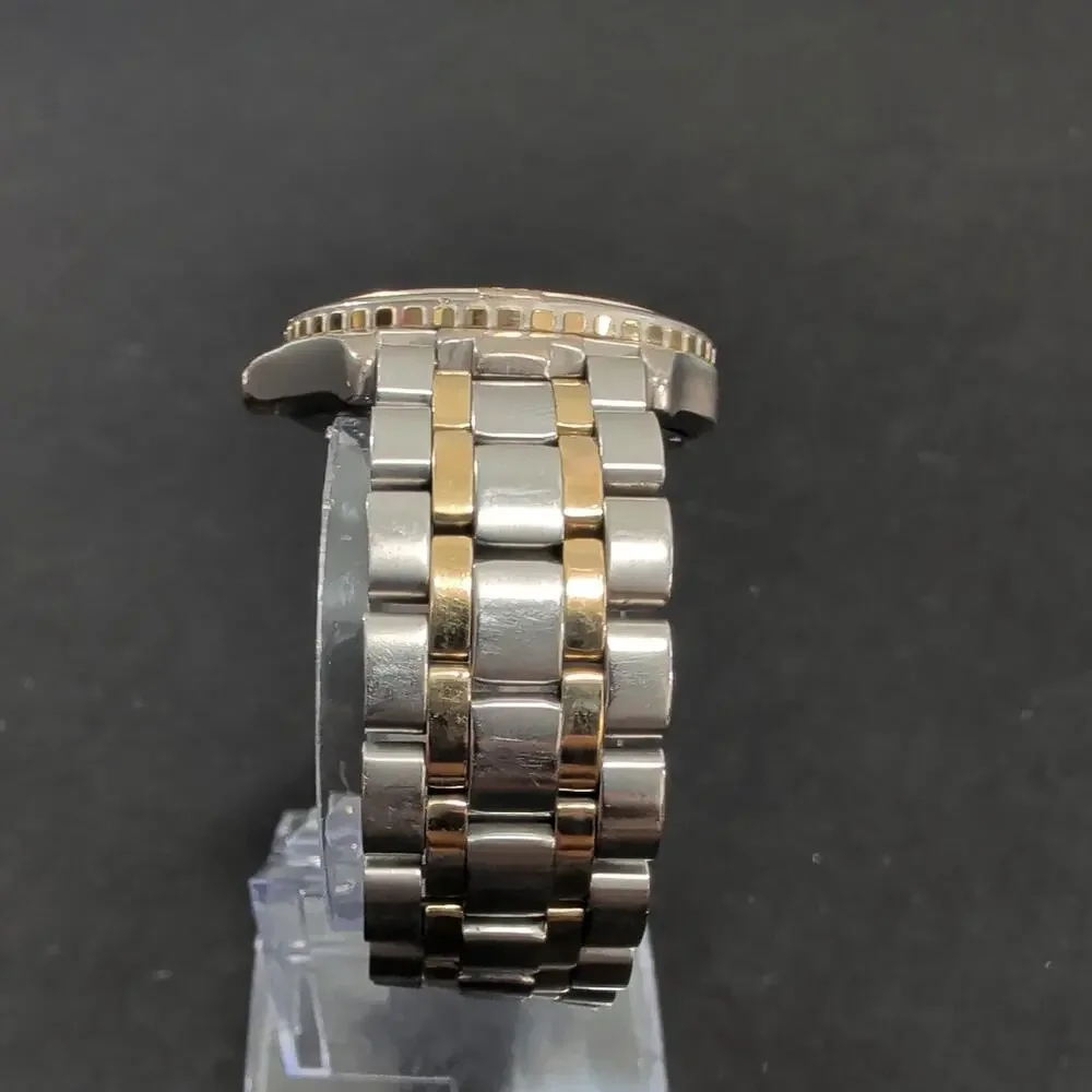 Fossil good used