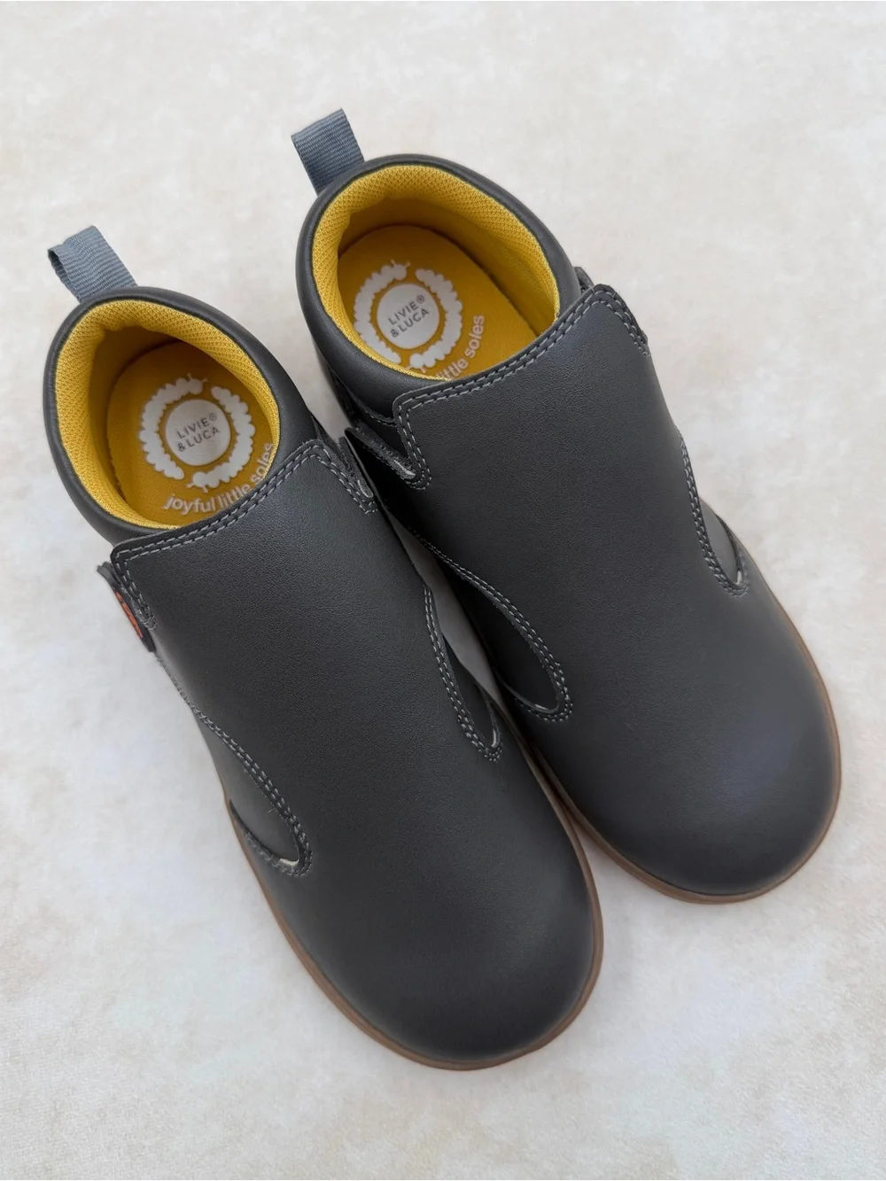 Livie & Luca smooth gray