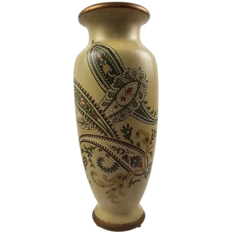 N/A decorative vase