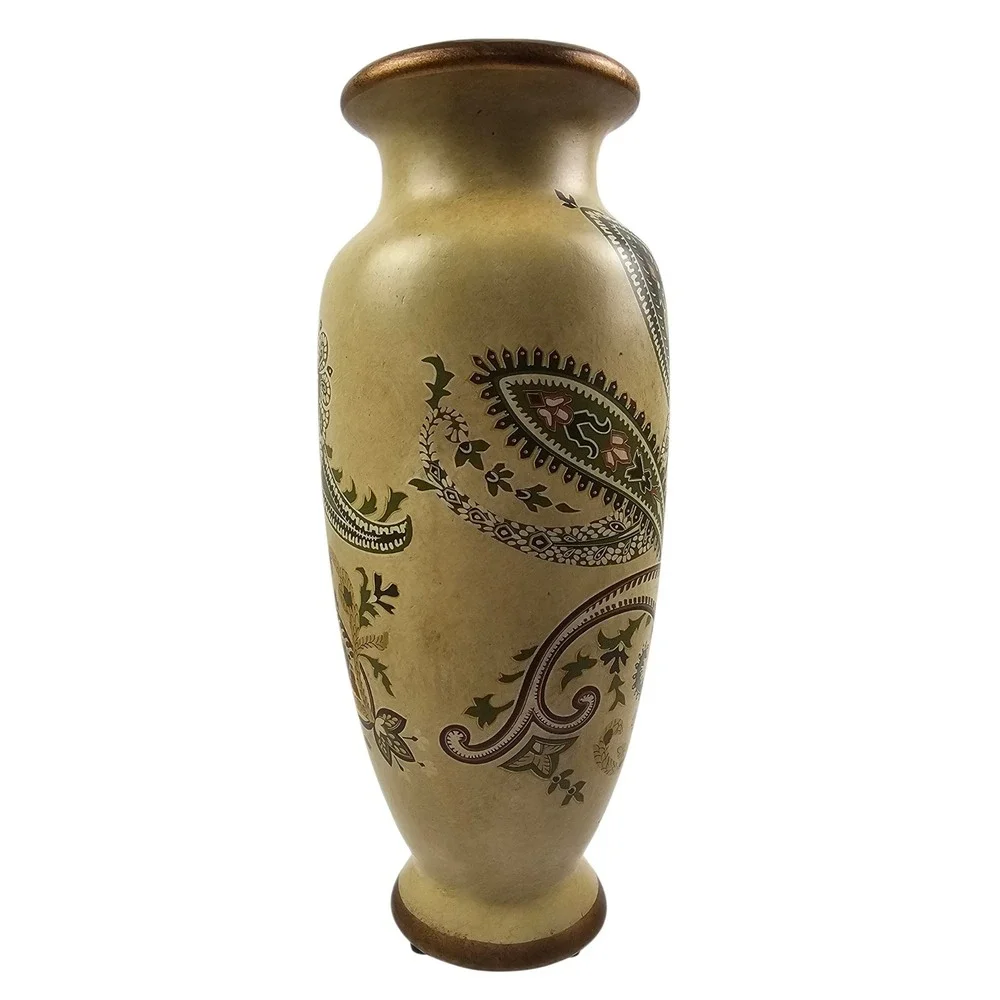 N/A decorative vase