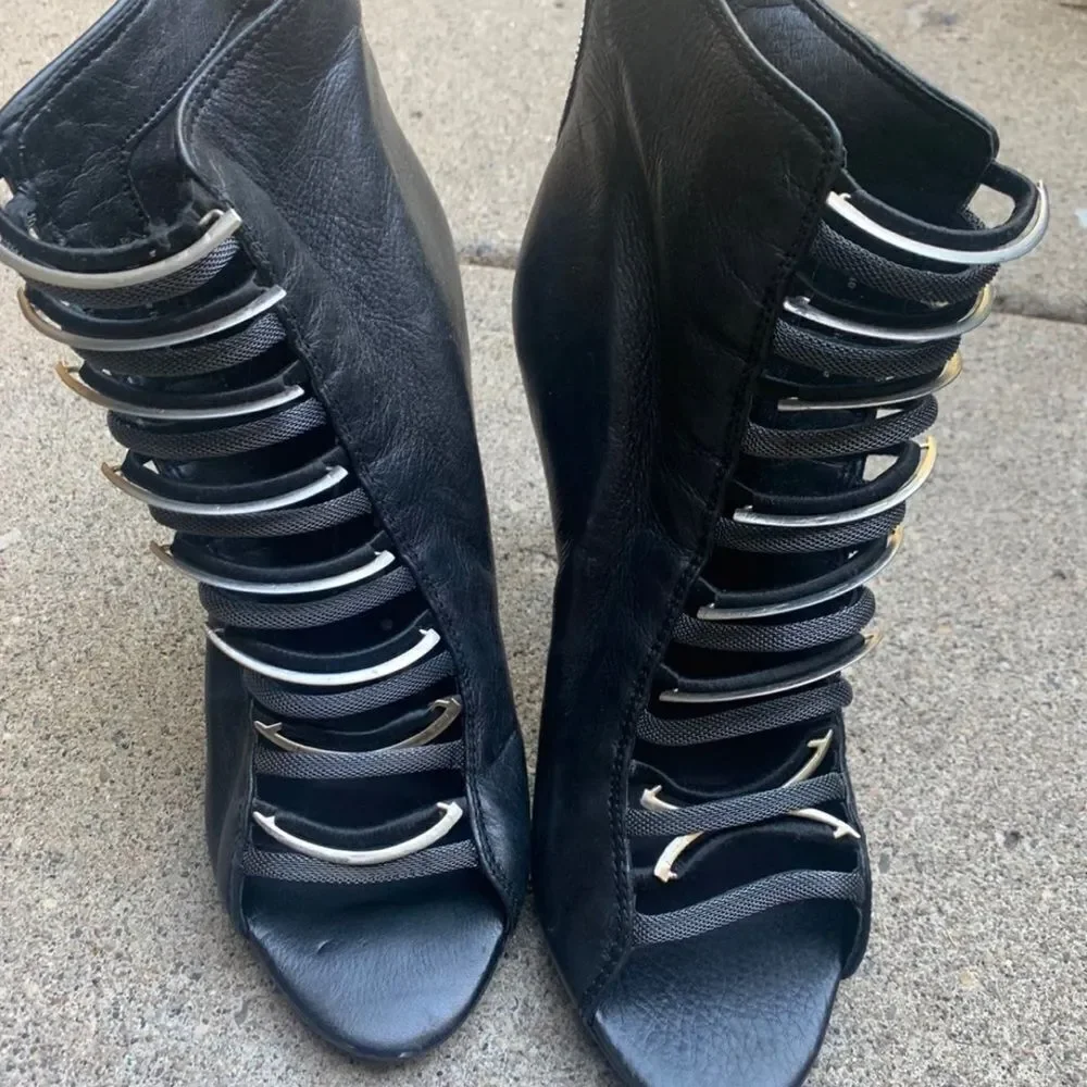 Dolce Vita Open Toe Strappy Peep Toe Block Heels 9.5