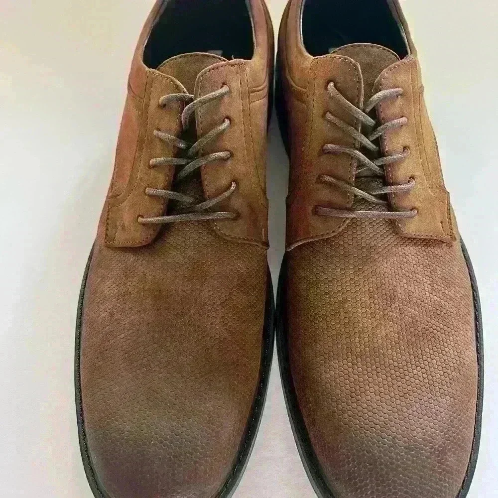 Unlisted by Kenneth Cole new kenneth