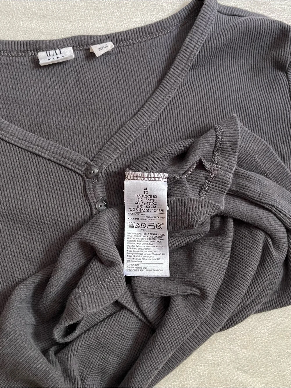 GAP kids grey