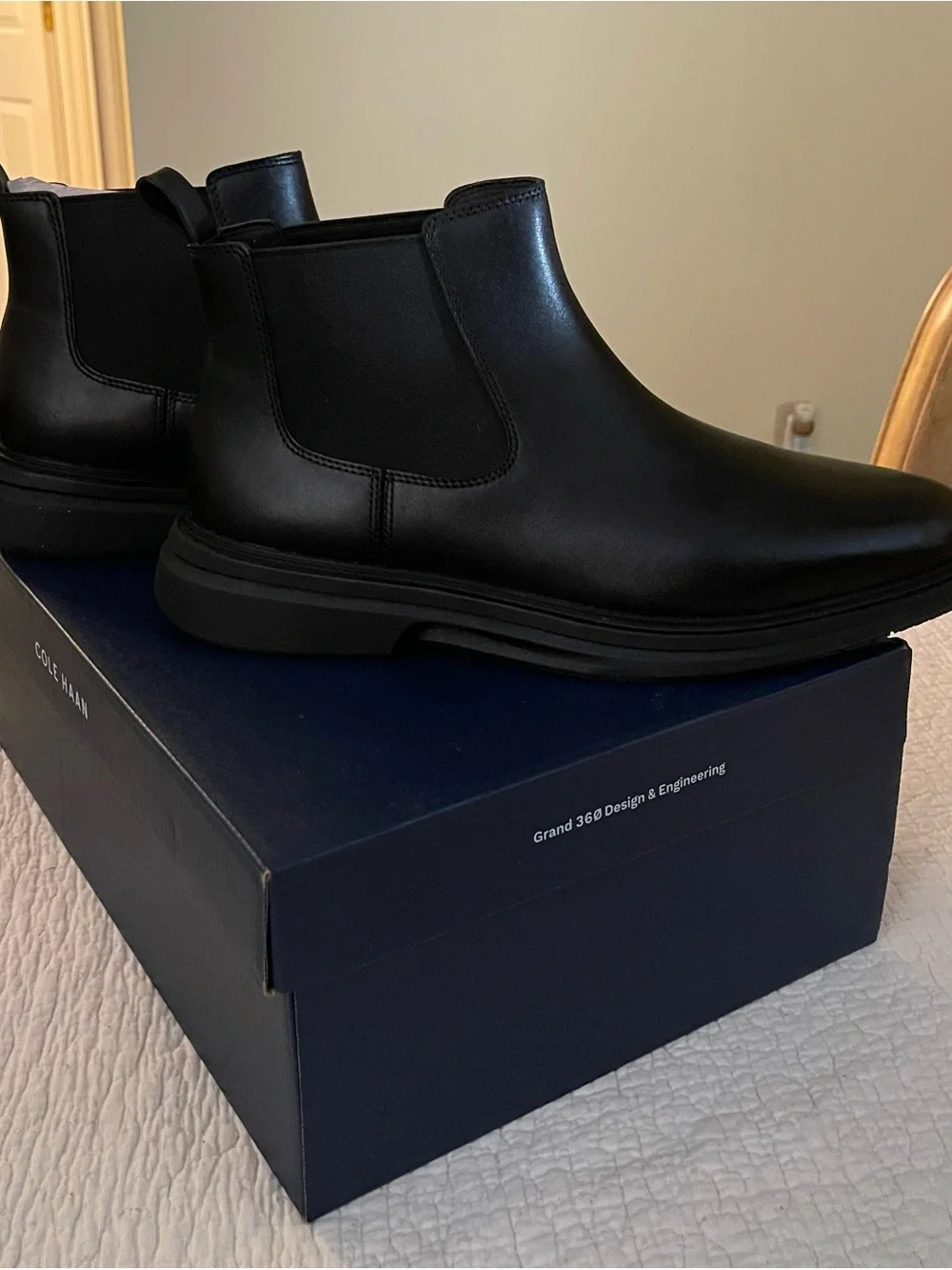 Cole Haan silhouette leather many