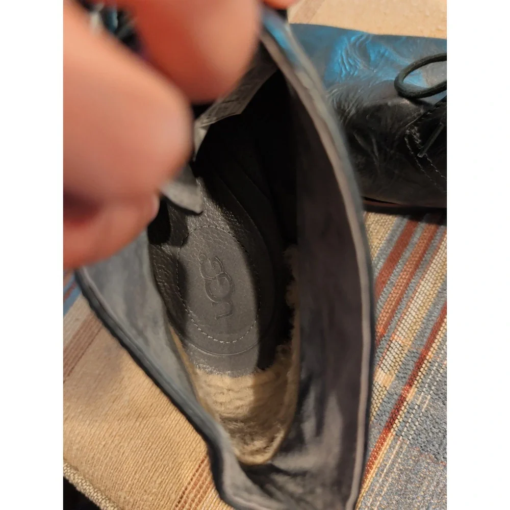 UGG men 14