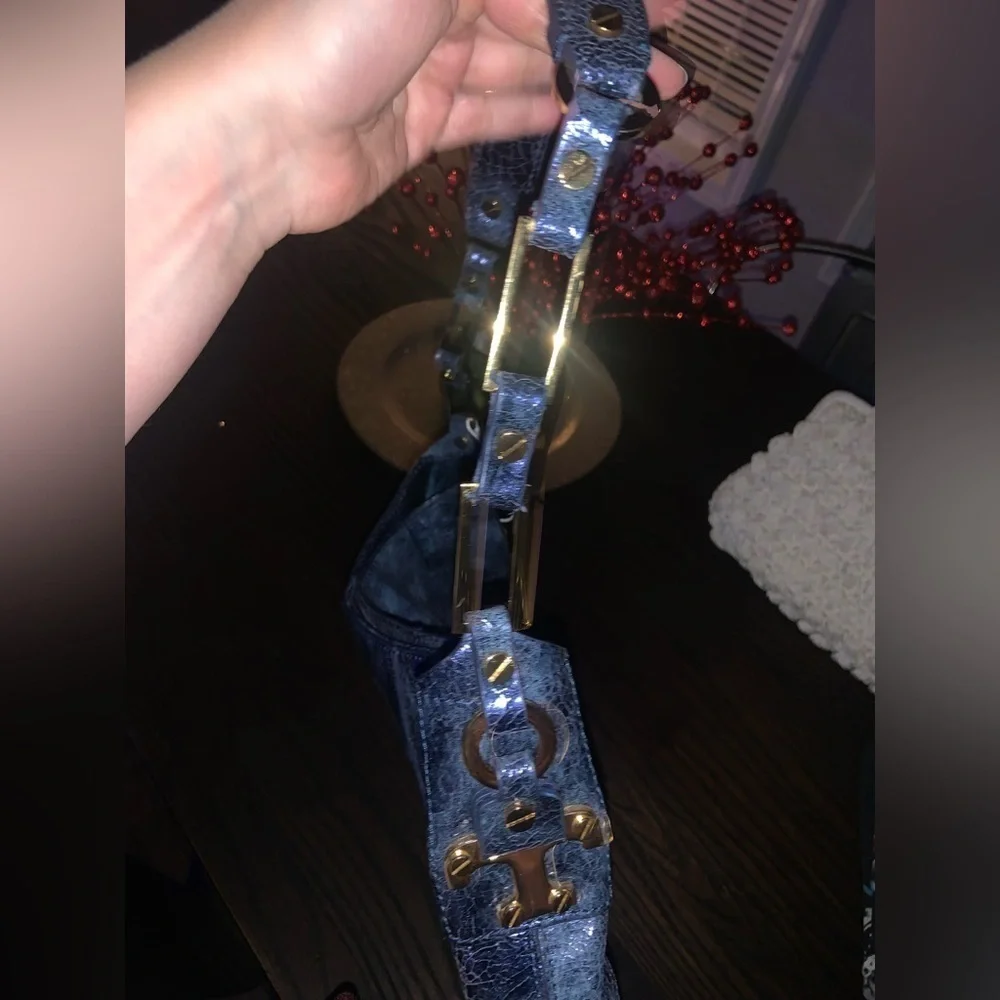 Tory Burch good carried