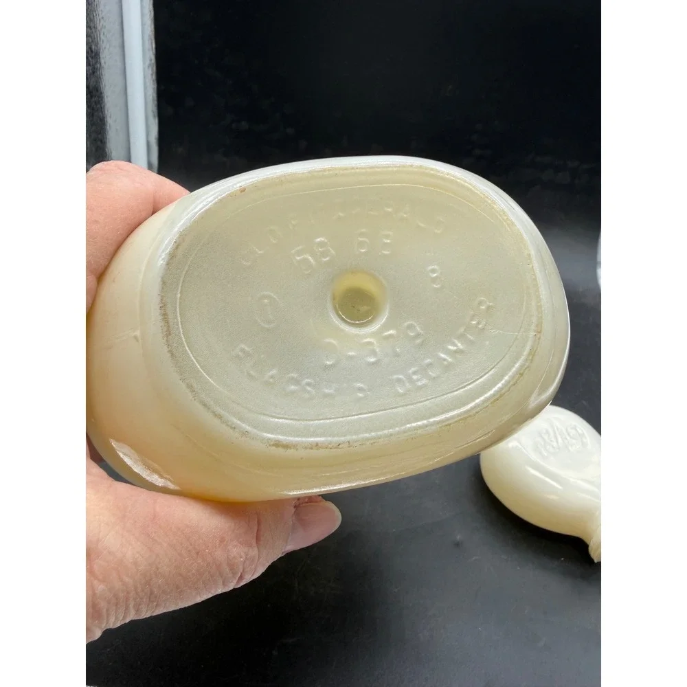 N/A vintage milk