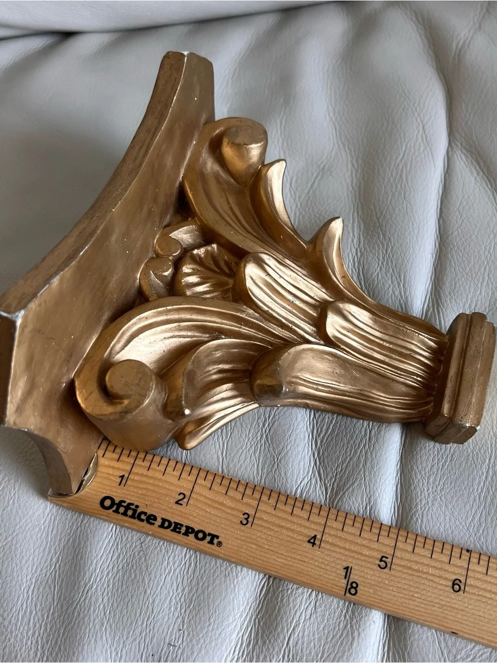 N/A stylish gold