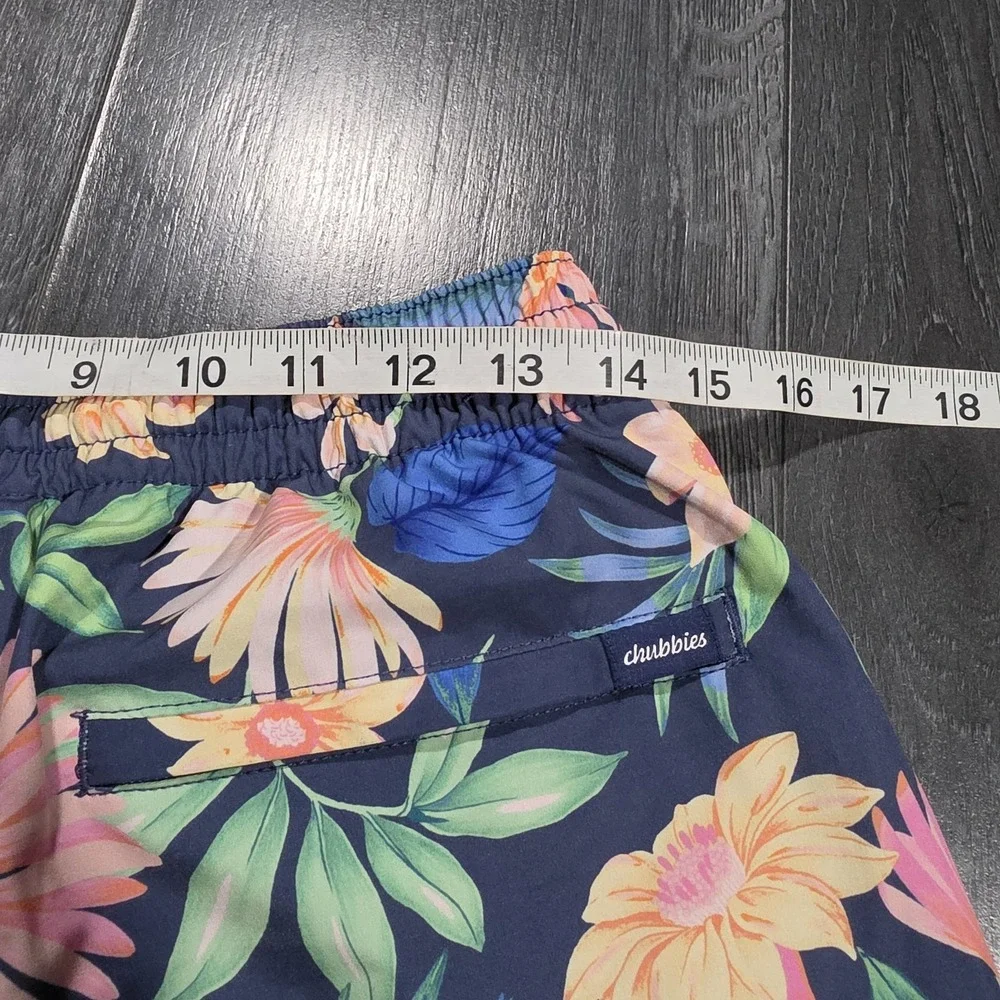 chubbies swim trunks