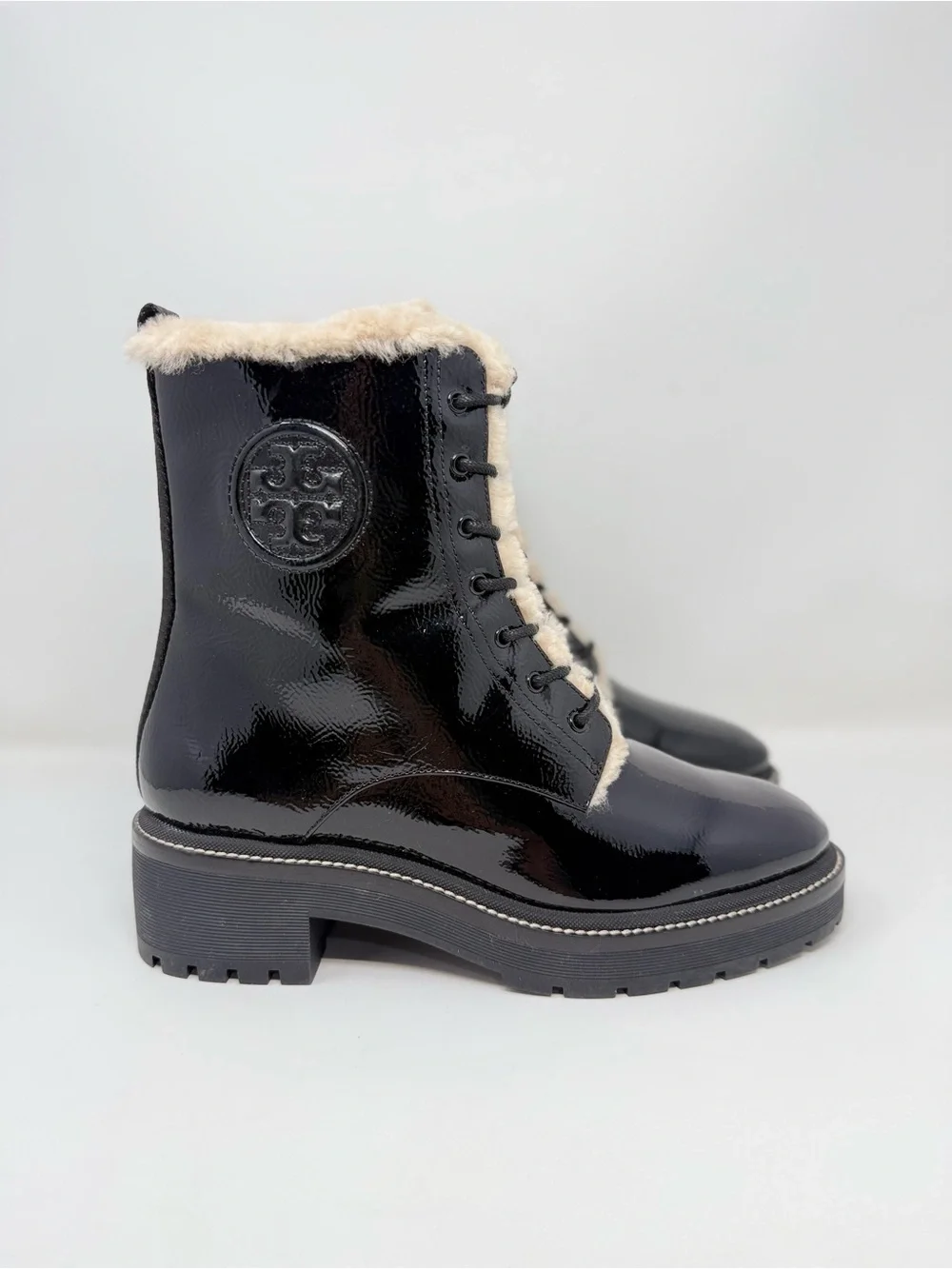 Tory Burch lug floor have