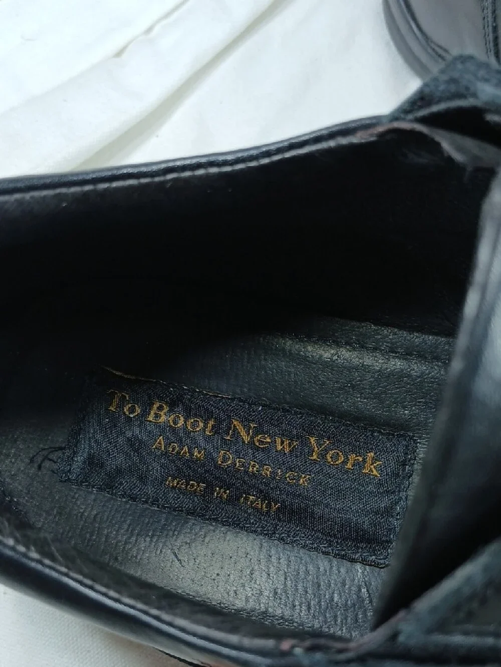 To Boot sleek zip
