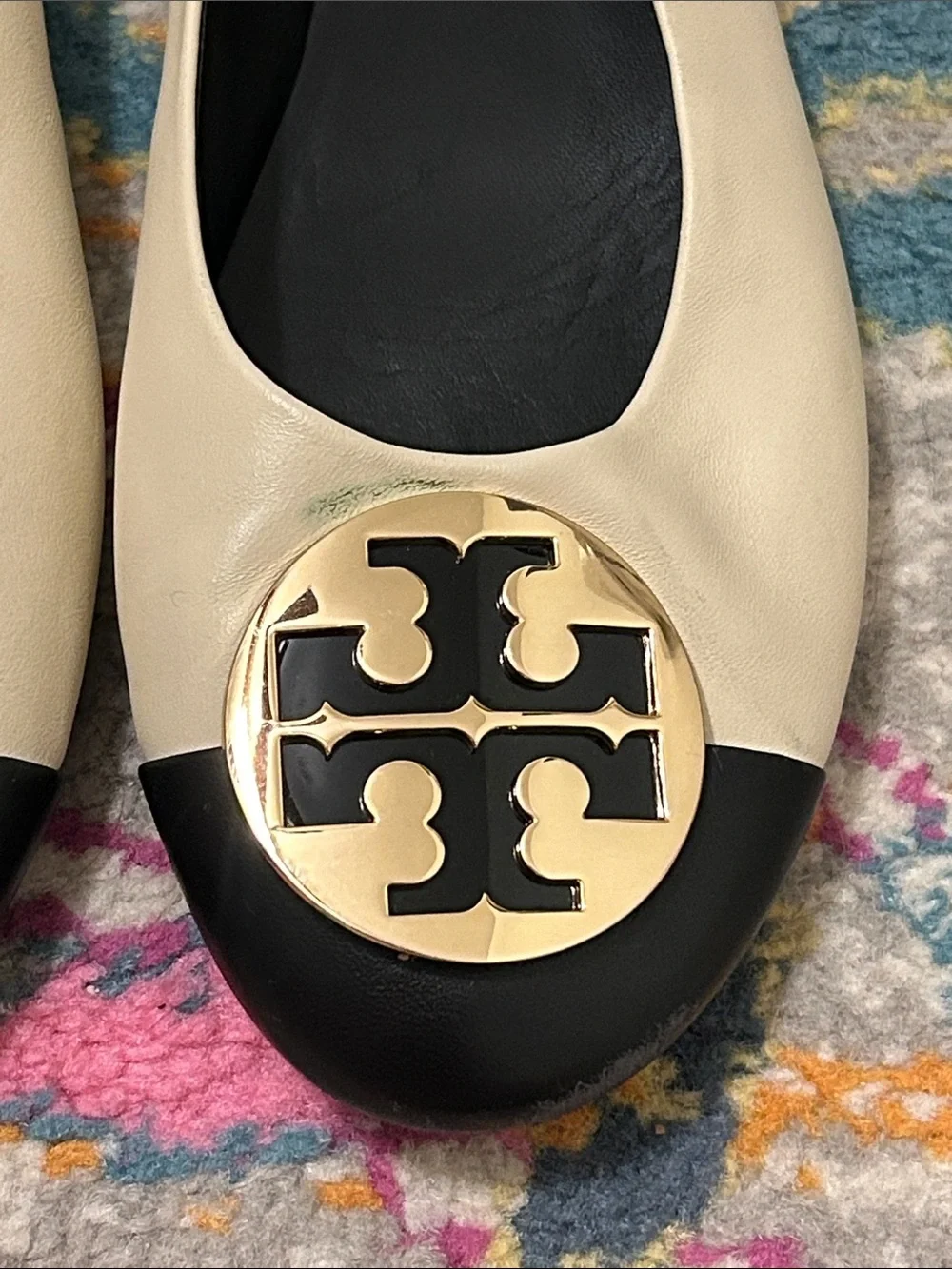 Tory Burch flexible secure cushioned