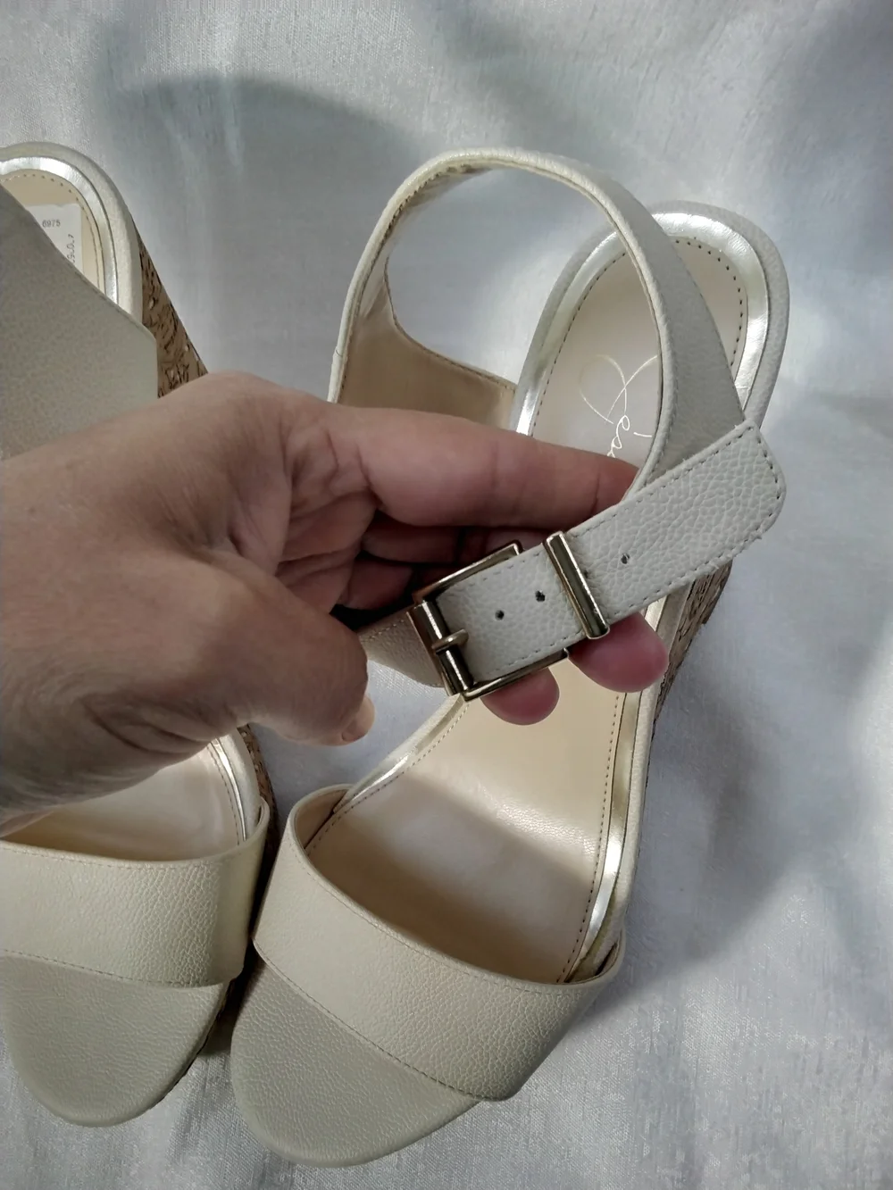 Jessica Simpson neutral cream