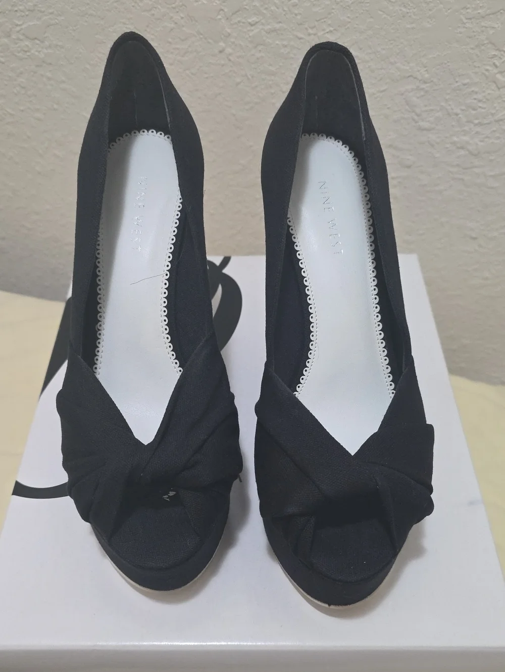 Nine West Black Knotted Peep-Toe Platform Pumps