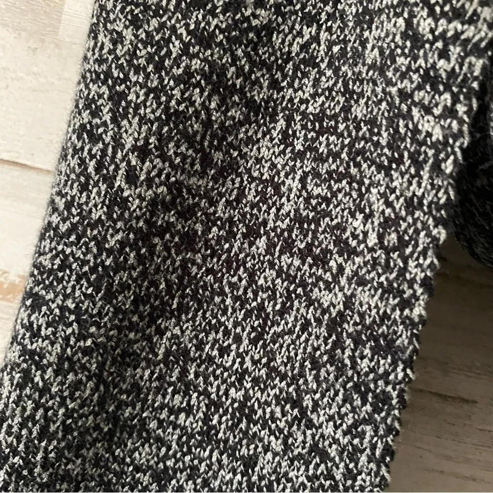 boutique knit scarf