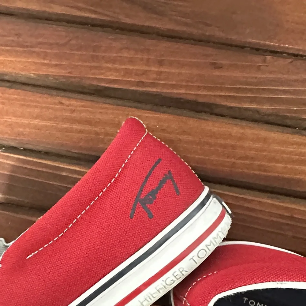 Tommy Hilfiger ❤️ please