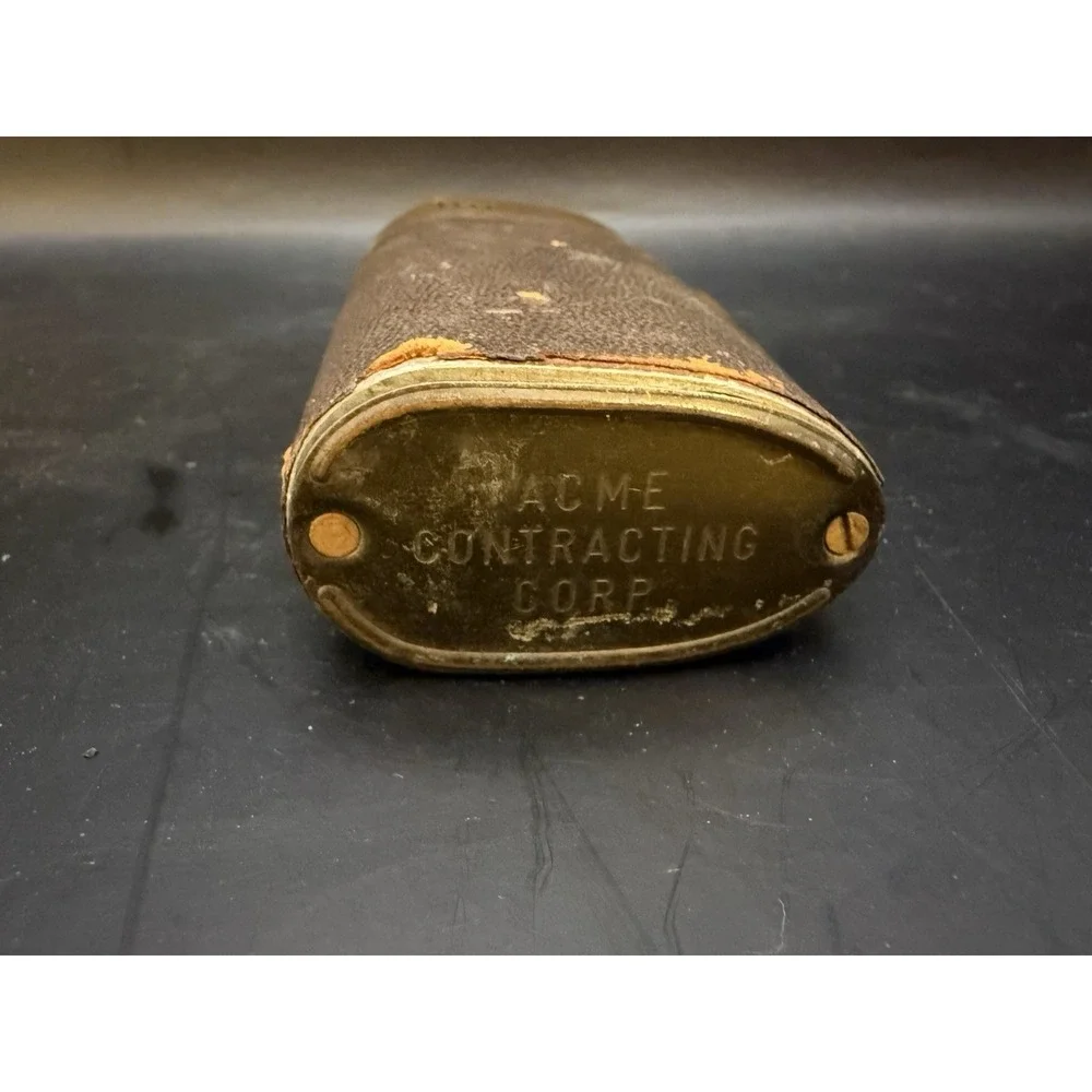 The Unbranded Brand vintage pocket