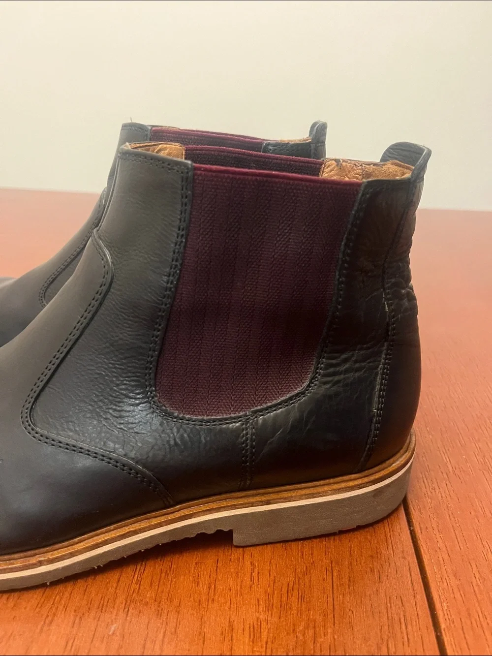 Lloyd sophisticated leather