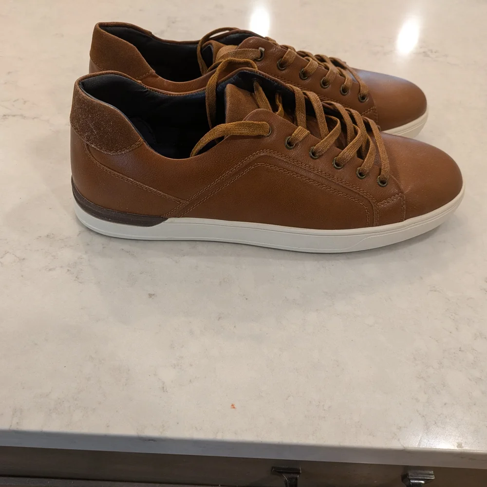 Bruno Marc these brown