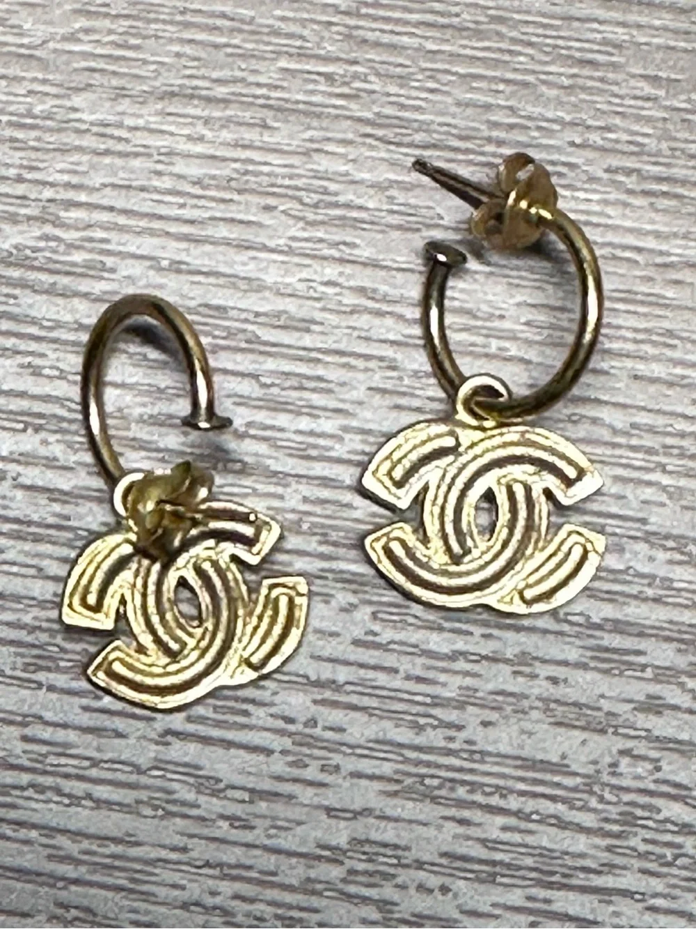 CHANEL cc dangling