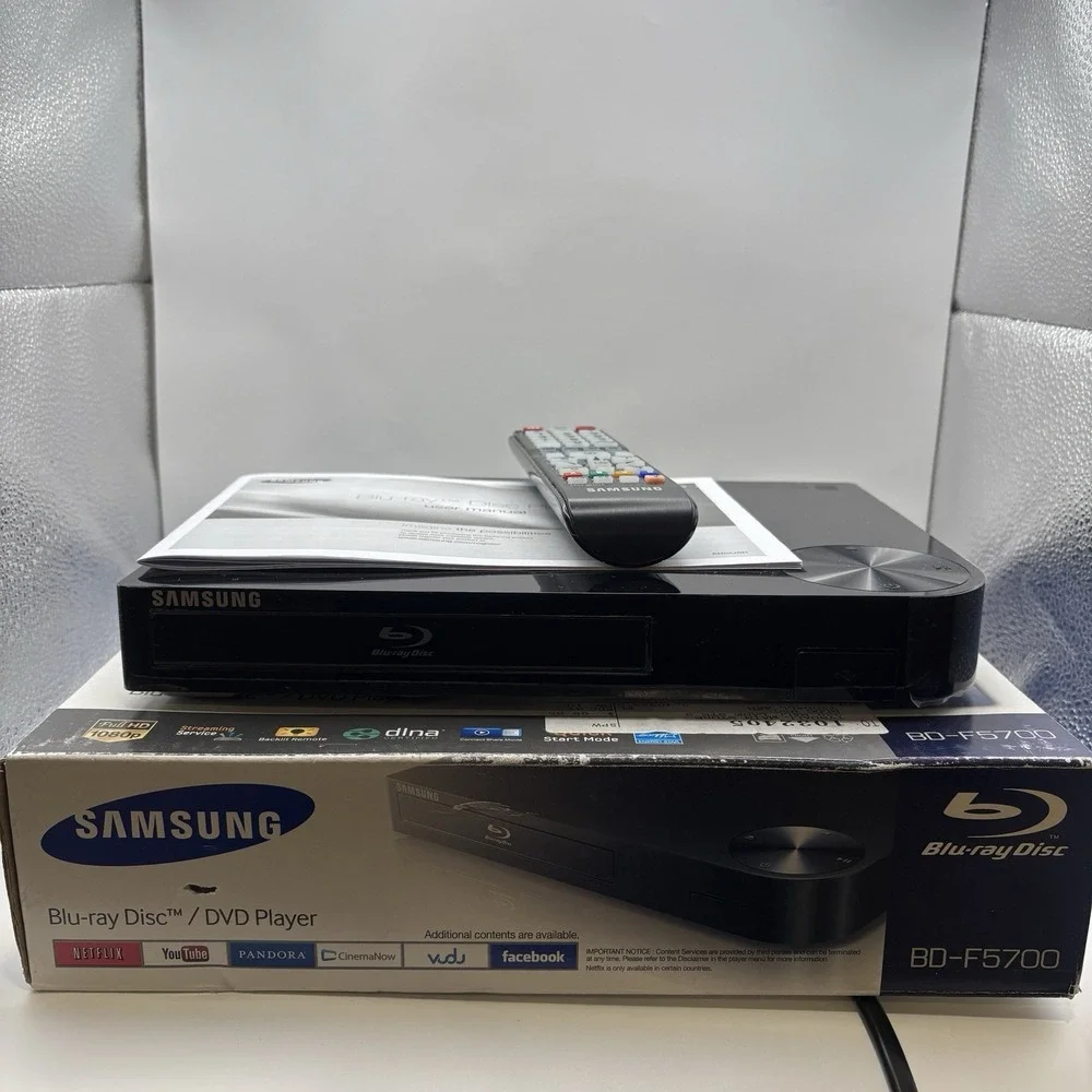 Samsung BD-FM57C 1080P Smart Blu-ray DVD Player Wi-Fi Streaming -Complete W/ Box