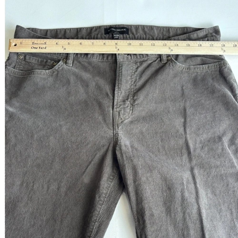 Banana Republic corduroy banana versatile