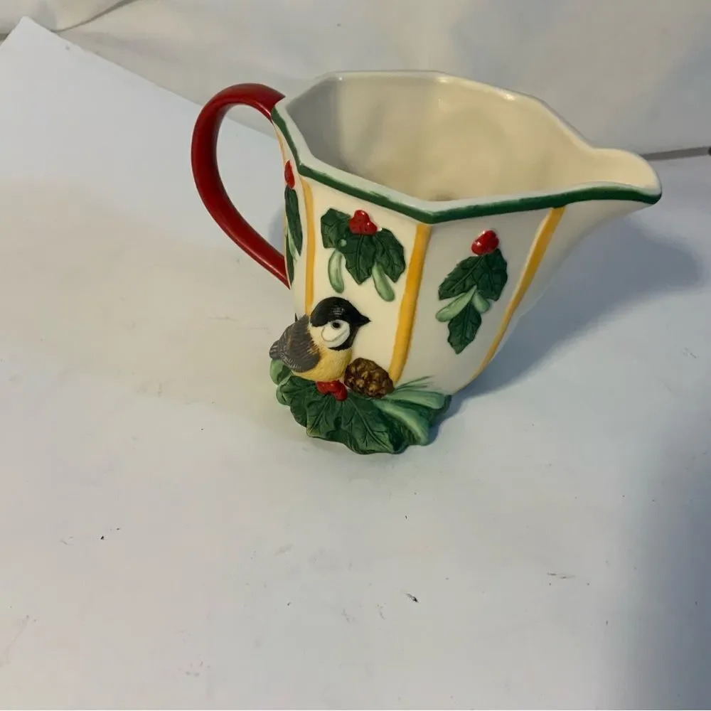 Lenox WINTER GREETINGS EVERY DAY Sculpted Creamer 8 Ounce GREAT CONDITION