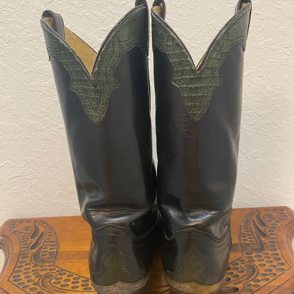 Justin Boots boots are